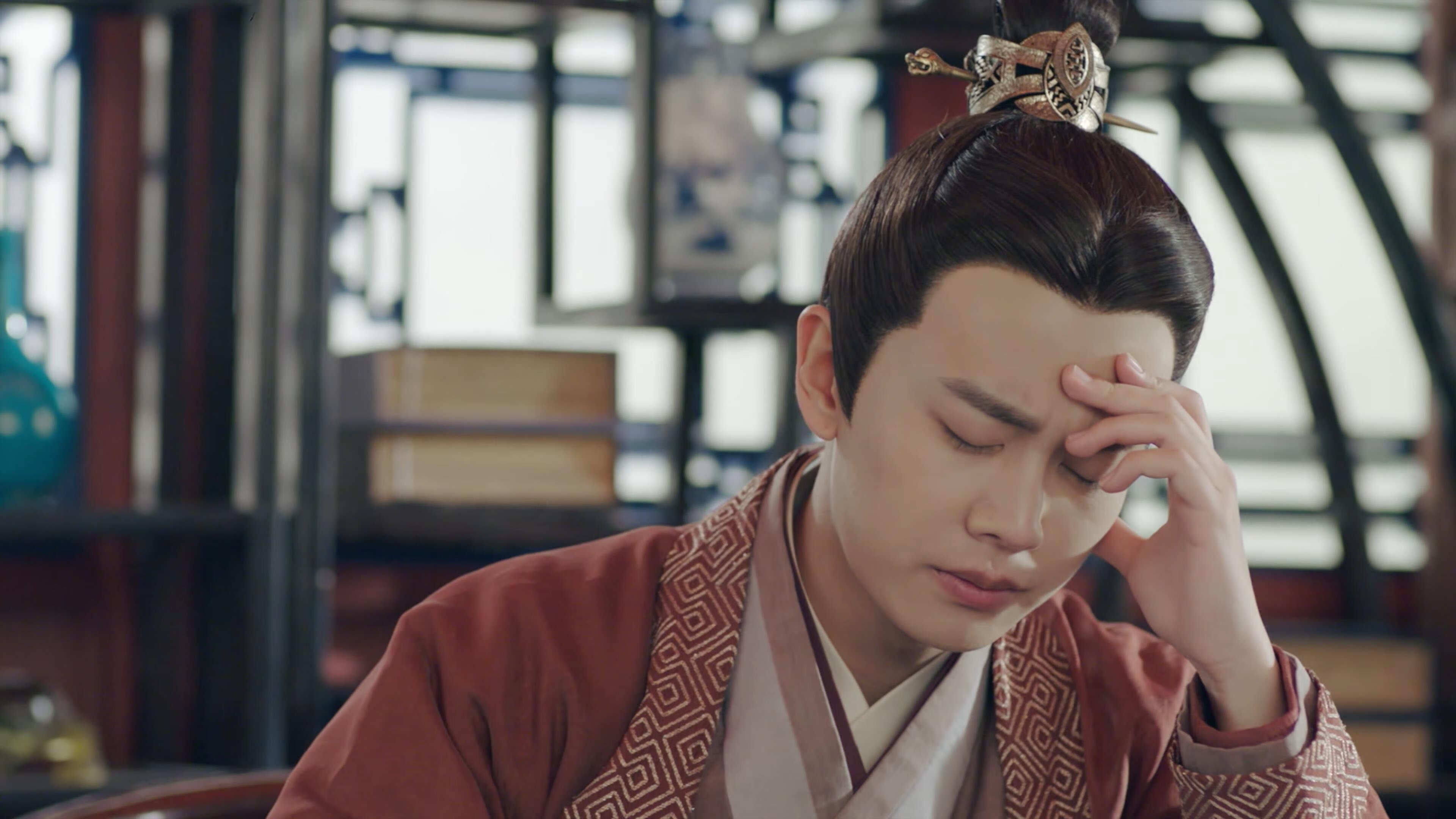 中国选手邓雅文在巴黎奥运会资格系列赛上海站小轮车自由式女子公园赛决赛中表现出色。