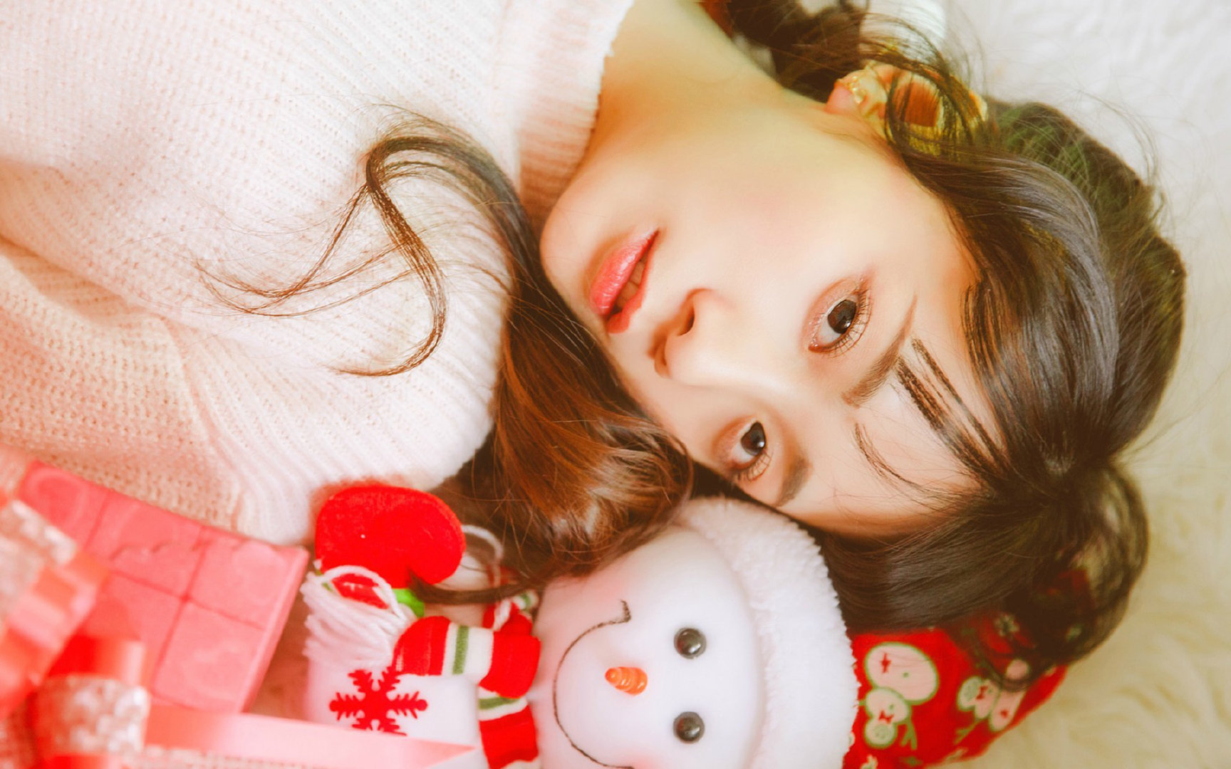 中国选手邓雅文在巴黎奥运会资格系列赛上海站小轮车自由式女子公园赛决赛中表现出色。